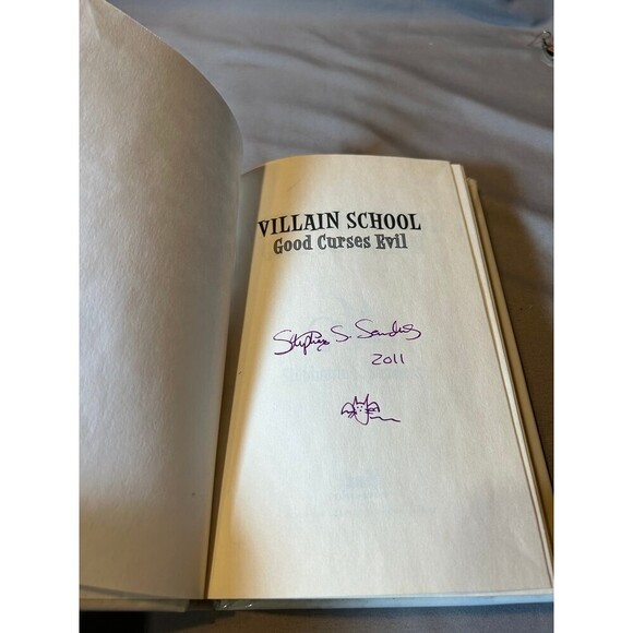 Villain School Good Curses Evil Hardcover Book by Stephanie Sanders Autographed - Picture 3 of 3
